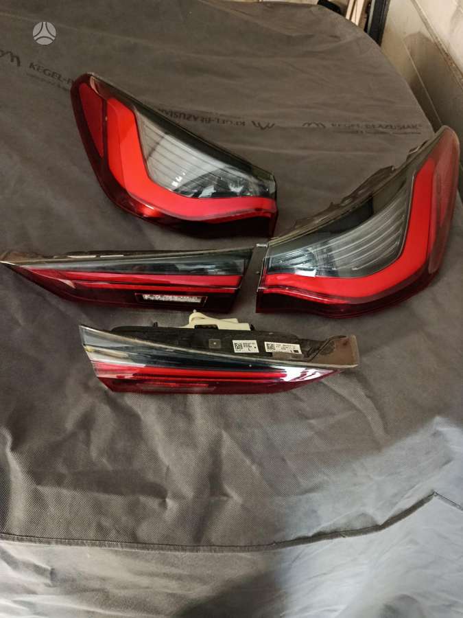 BMW 4 serija dalimis. G22 23