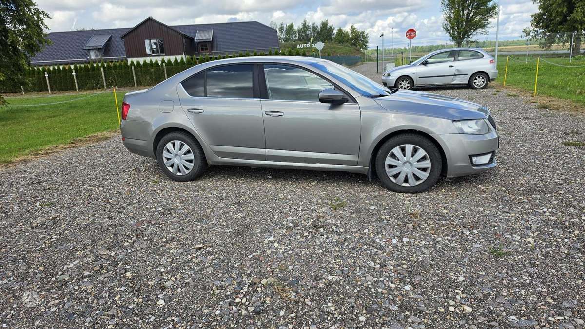 Škoda Octavia - 2