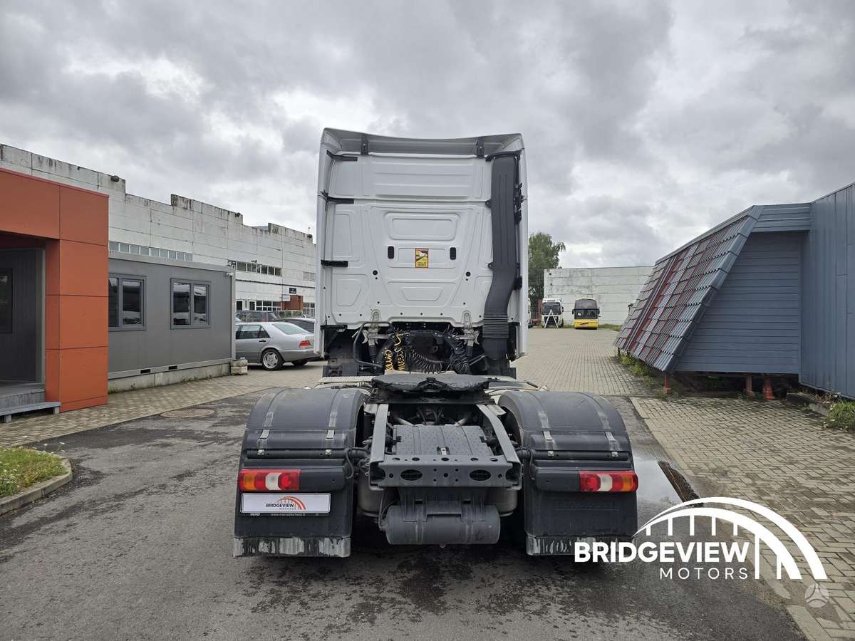 Mercedes-Benz Actros 1845, double sleeper