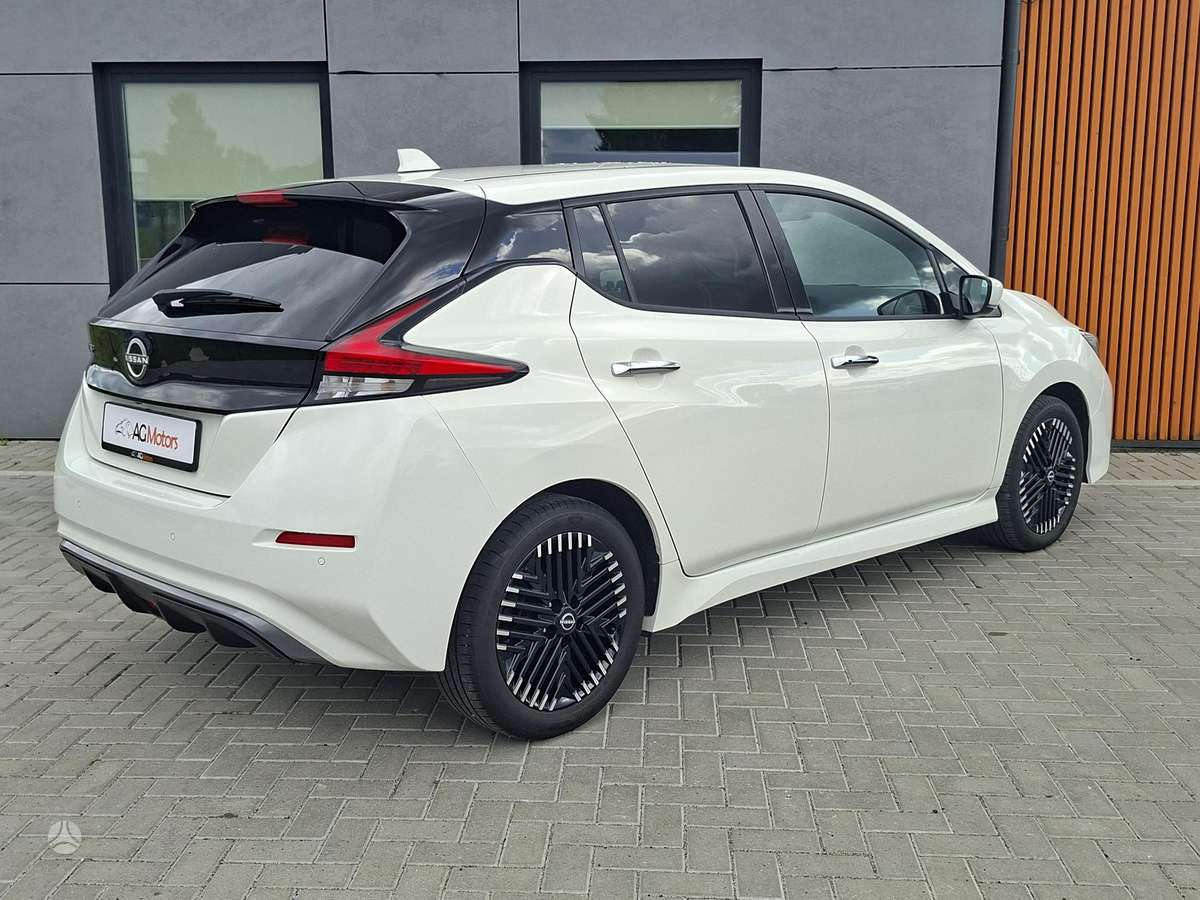 Nissan Leaf - 4