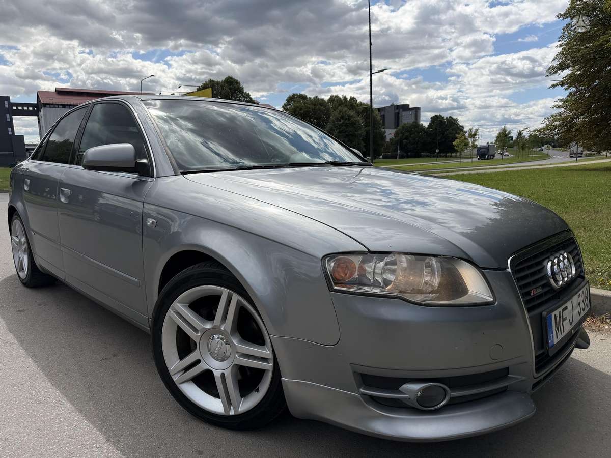 Audi A4, 2.0 l., Седан