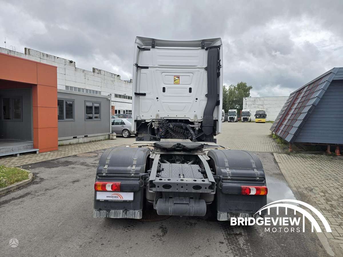 Mercedes-Benz Actros 1845, double sleeper