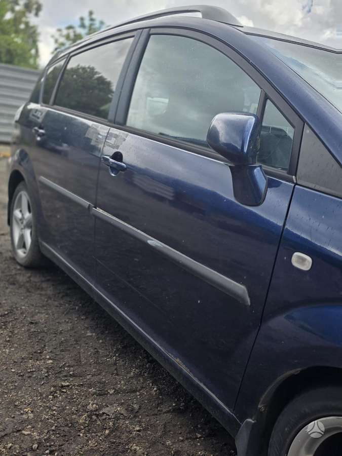 Toyota Corolla Verso kėbulo dalys