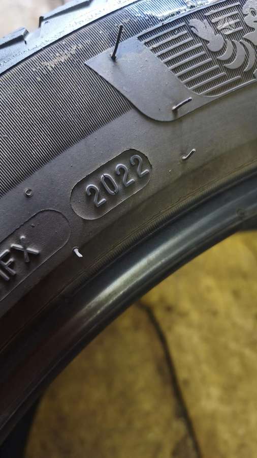 Michelin Cross climate 2, universalios 255/45 R19