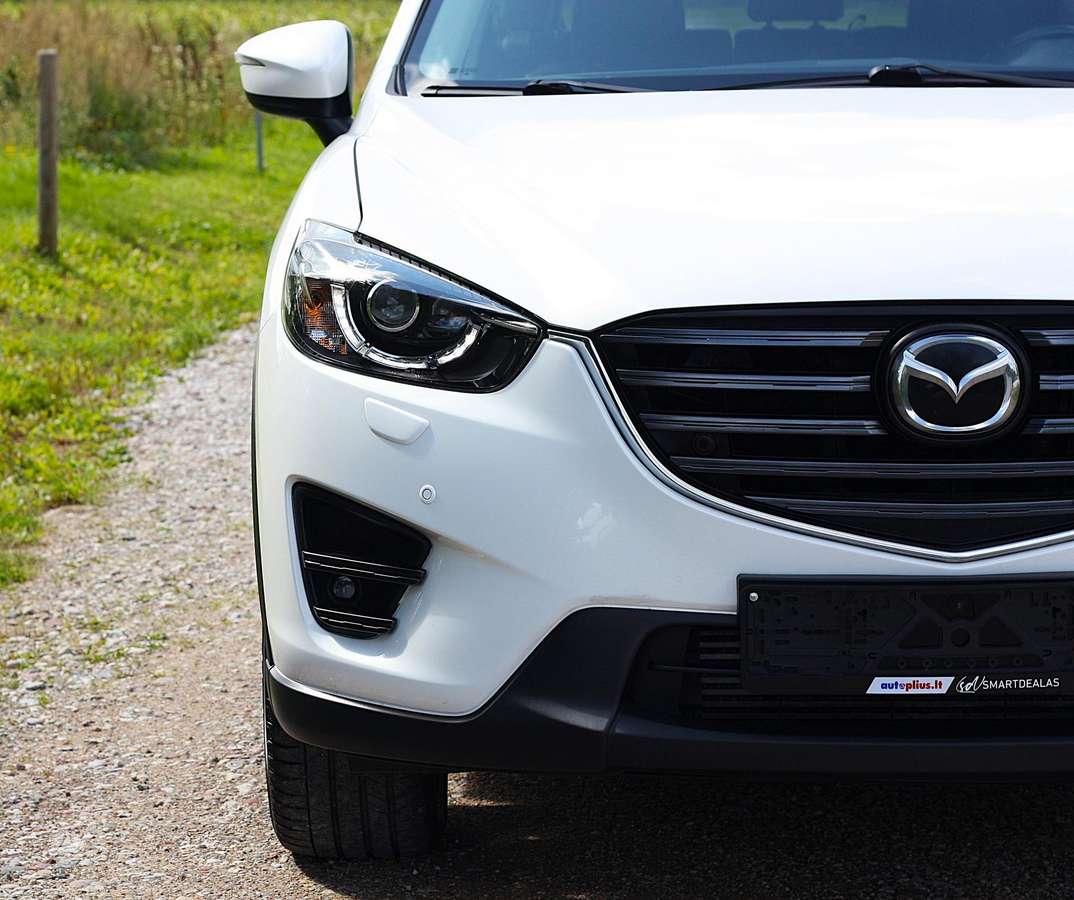 Mazda CX-5, 2.2 l., off-road / crossover