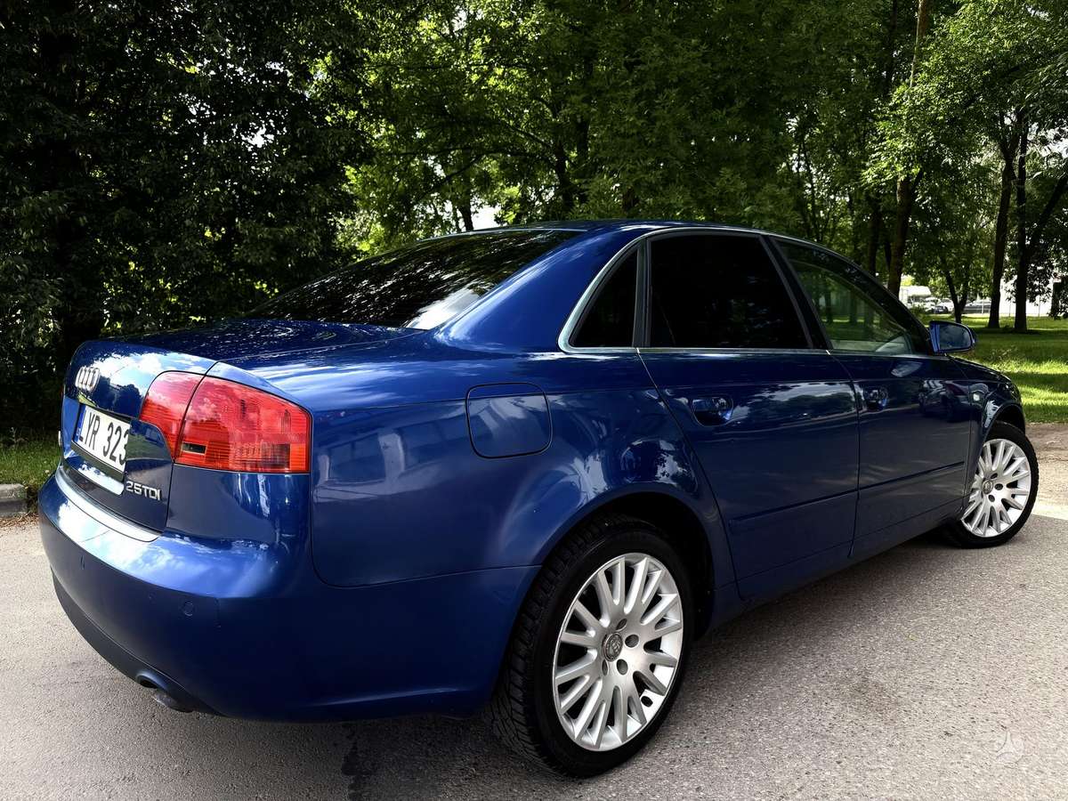 Audi A4, 2.5 l., Седан