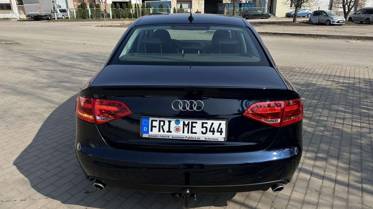 Audi A4, 2.7 l., Седан