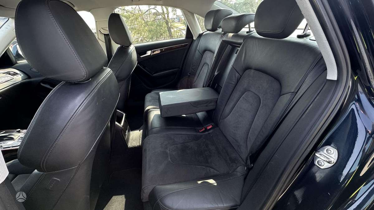 Audi A4, 2.7 l., Седан