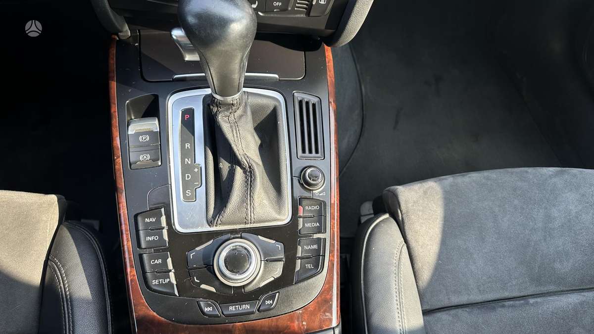 Audi A4, 2.7 l., Седан