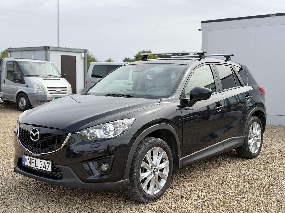 Mazda CX-5, 2.2 l., off-road / crossover