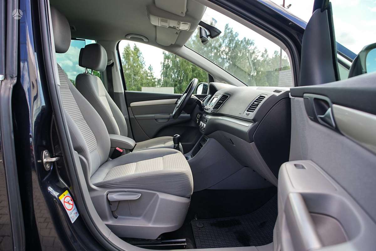 Seat Alhambra, 2.0 l., Минивэн