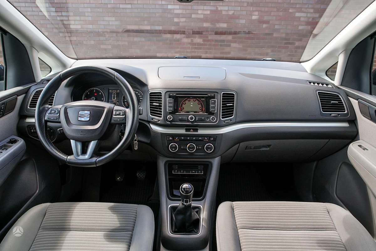 Seat Alhambra, 2.0 l., Минивэн