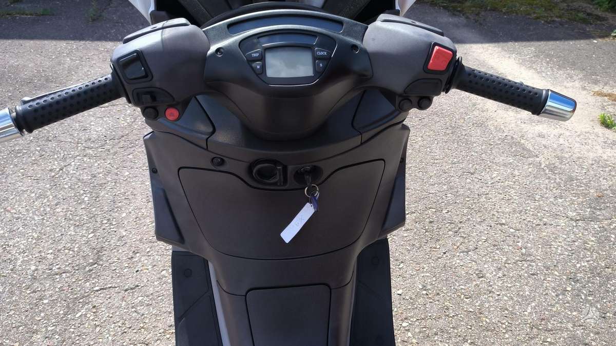 Piaggio X9 125cc, scooters / mopeds
