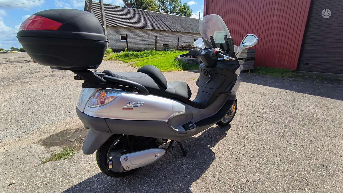 Piaggio X9 125cc, scooters / mopeds