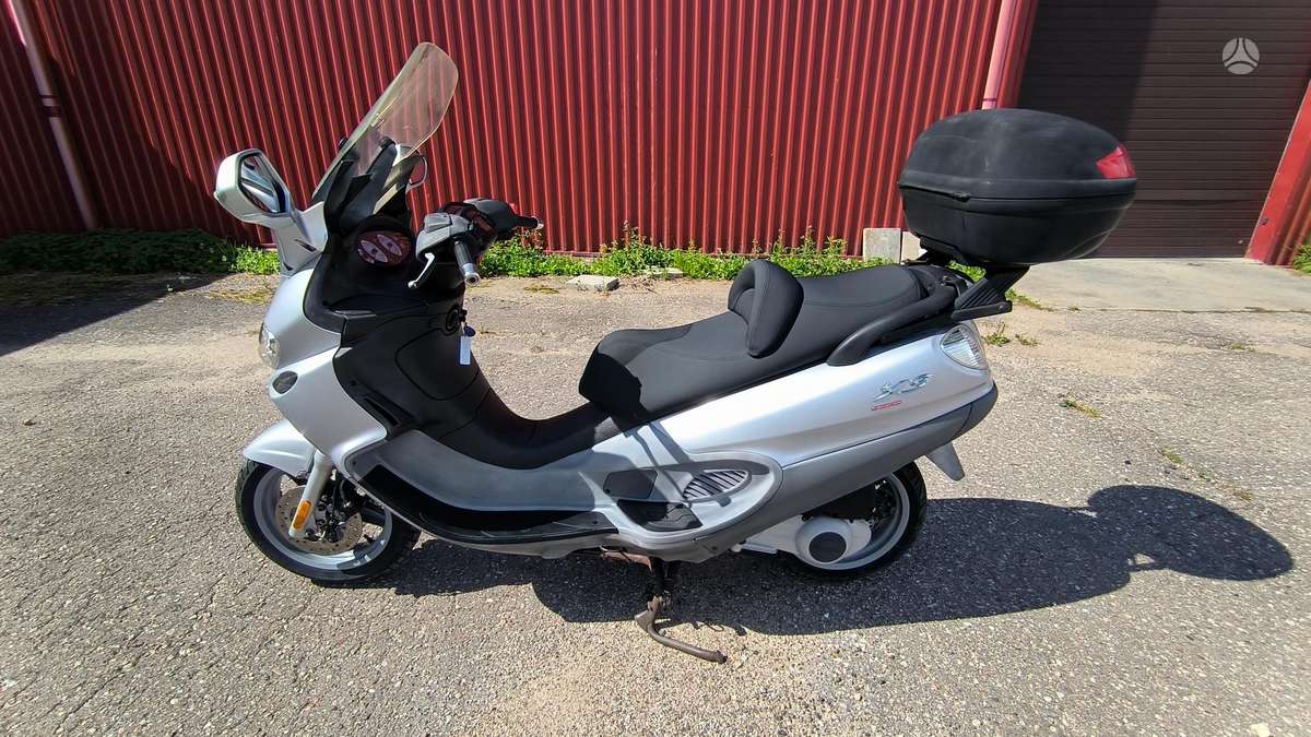 Piaggio X9 125cc, scooters / mopeds