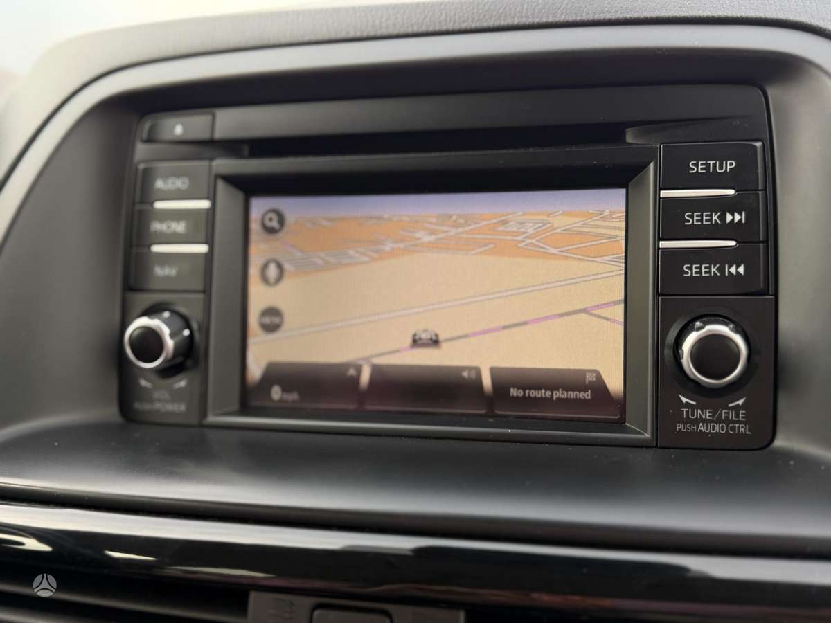 Mazda CX-5, 2.2 l., off-road / crossover