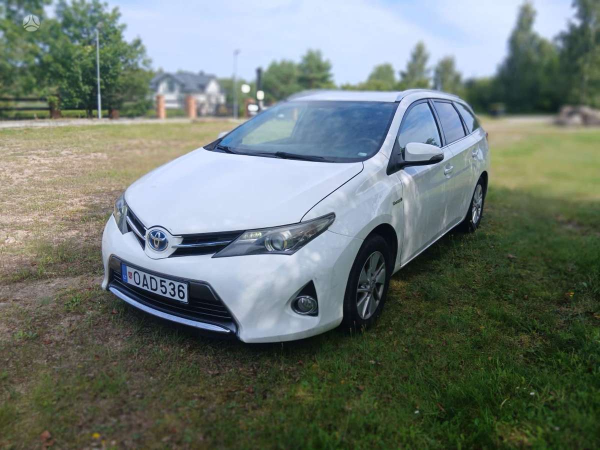Toyota Auris - 2