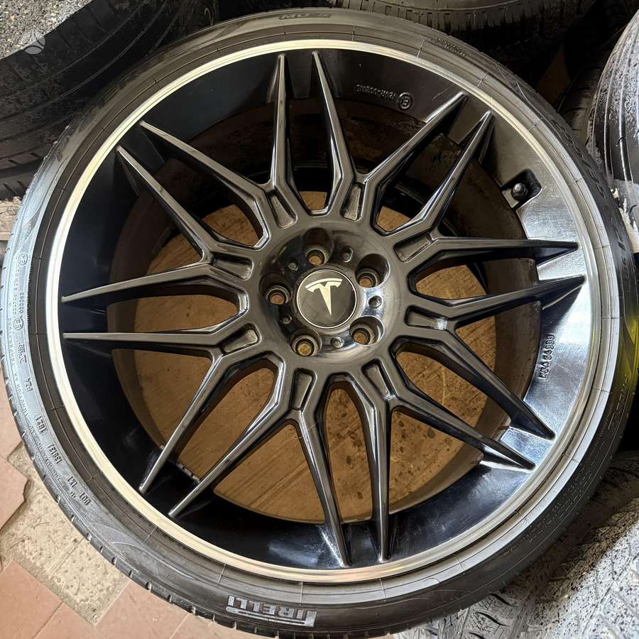 TESLA Model Y, легкосплавные , R21