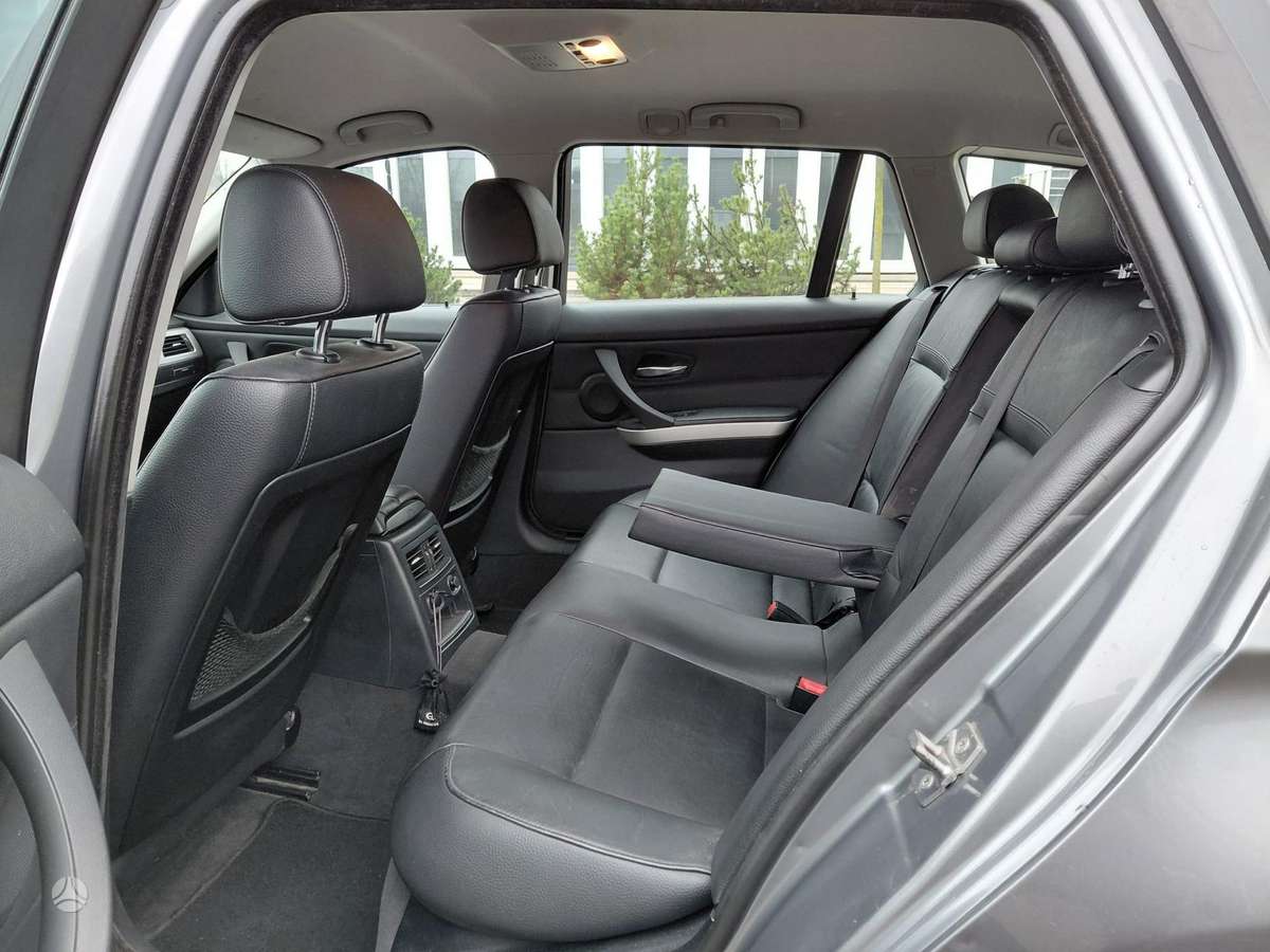 BMW 320, 2.0 l., wagon
