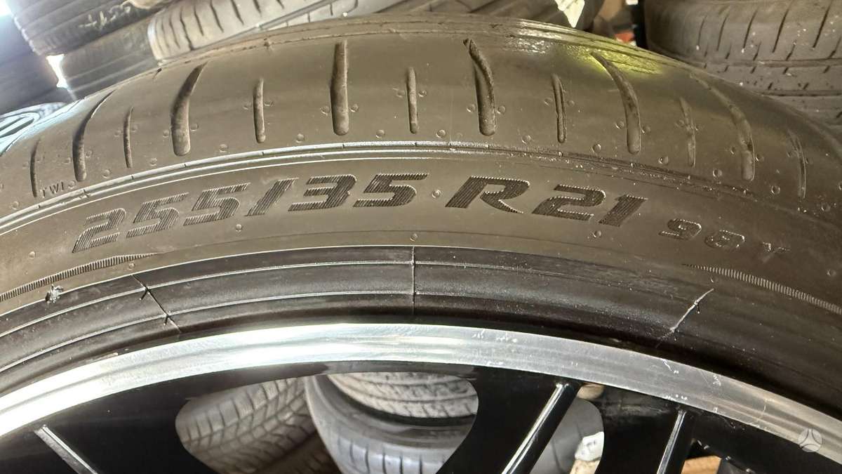 TESLA Model Y, light alloy, R21