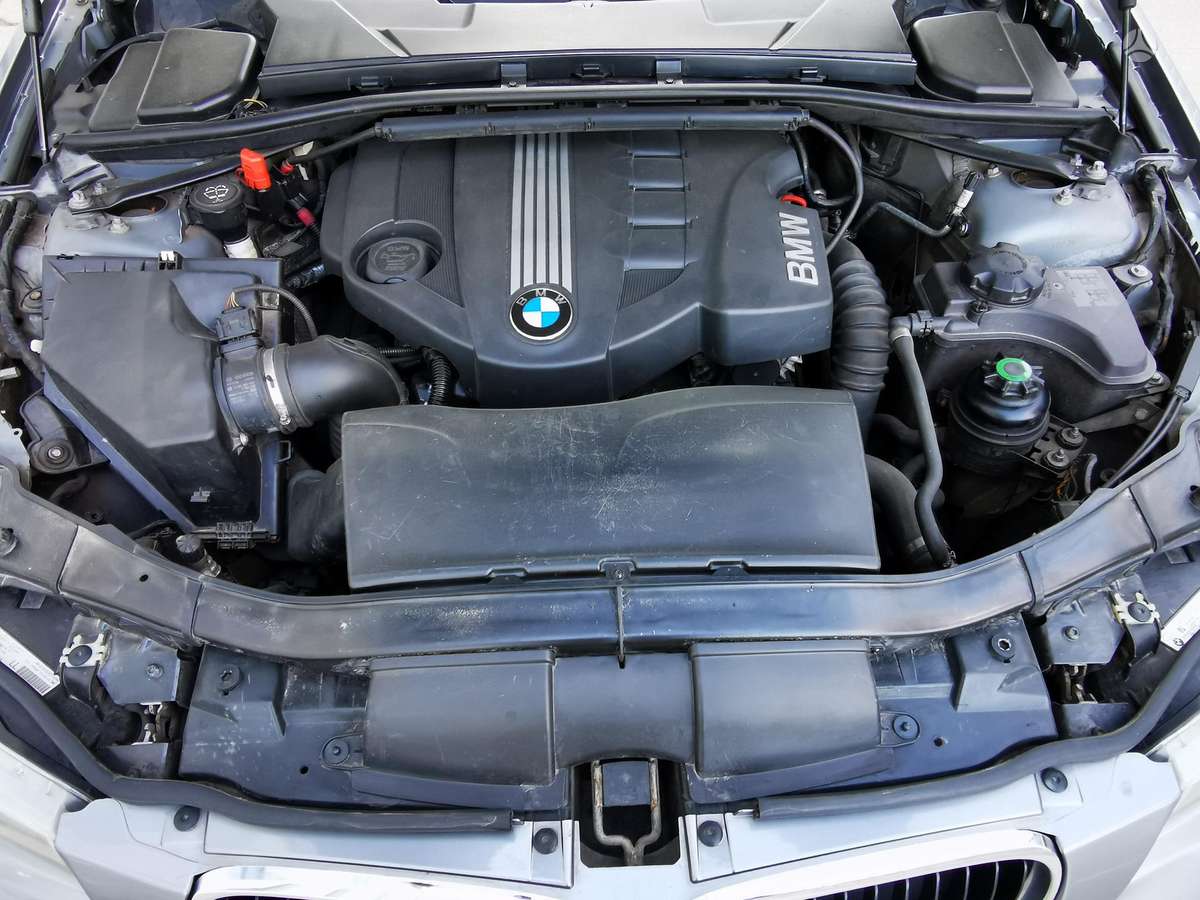 BMW 320, 2.0 l., wagon