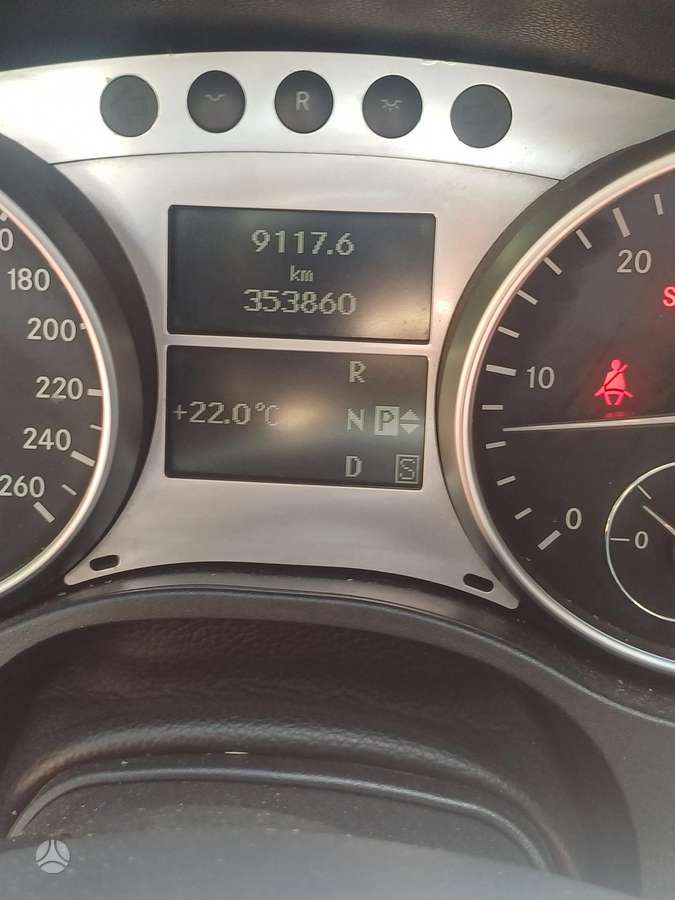 Mercedes-Benz ML320 по частям