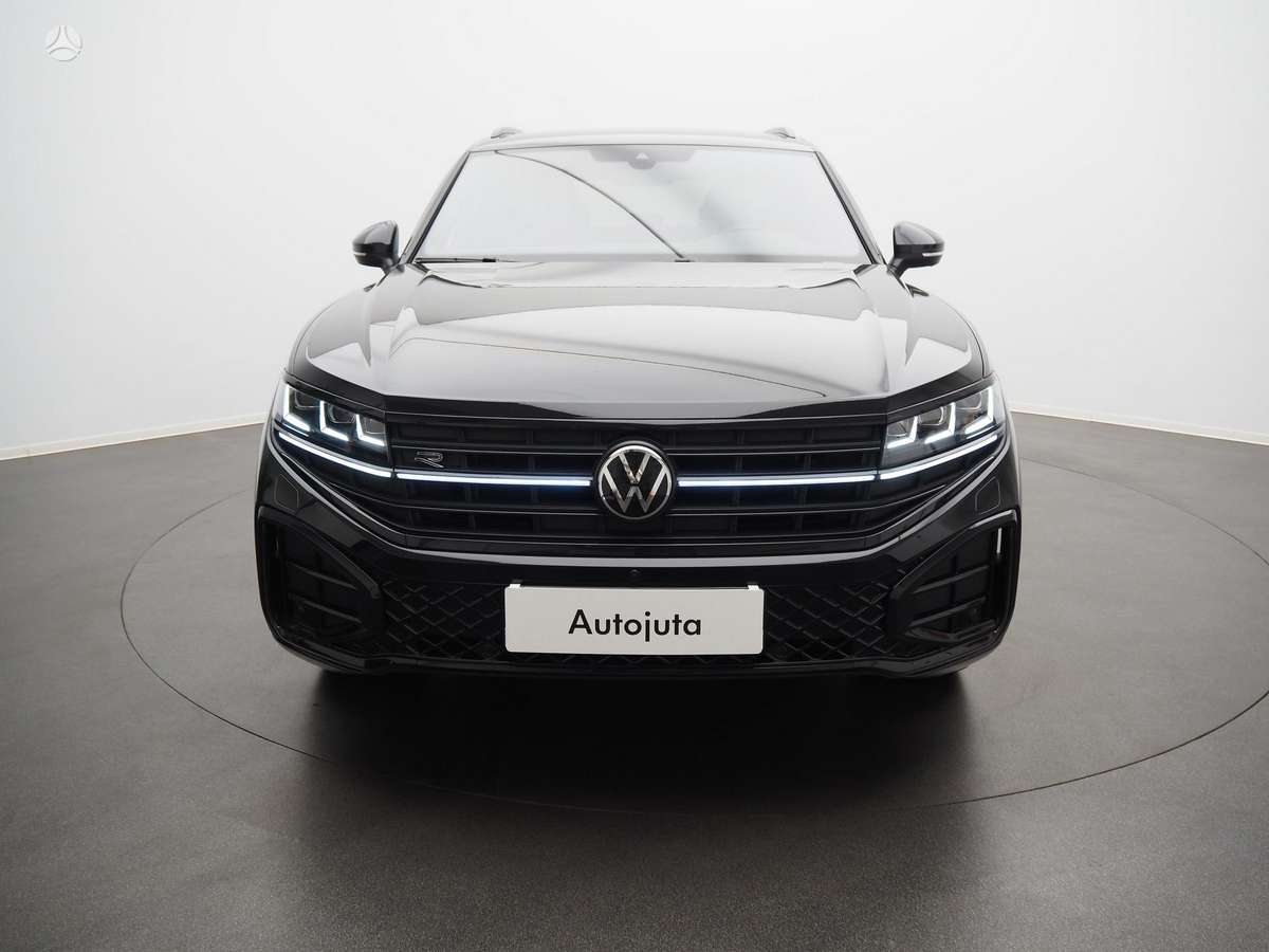 Volkswagen Touareg - 2