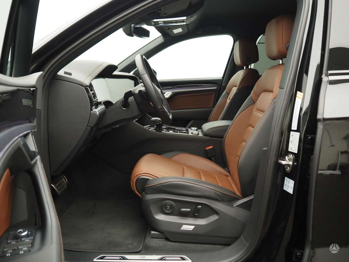 Volkswagen Touareg - 8