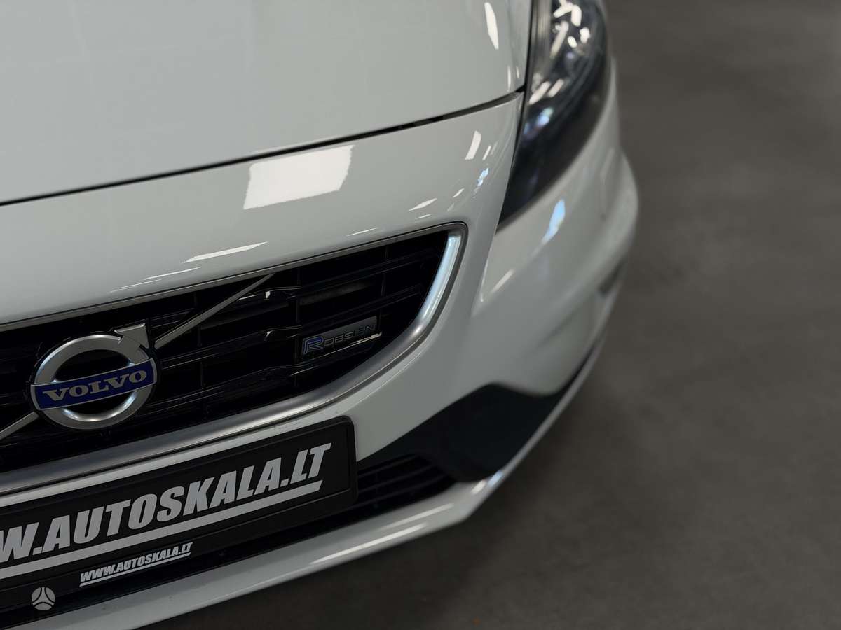 Volvo V40, 2.0 l., Хэтчбек