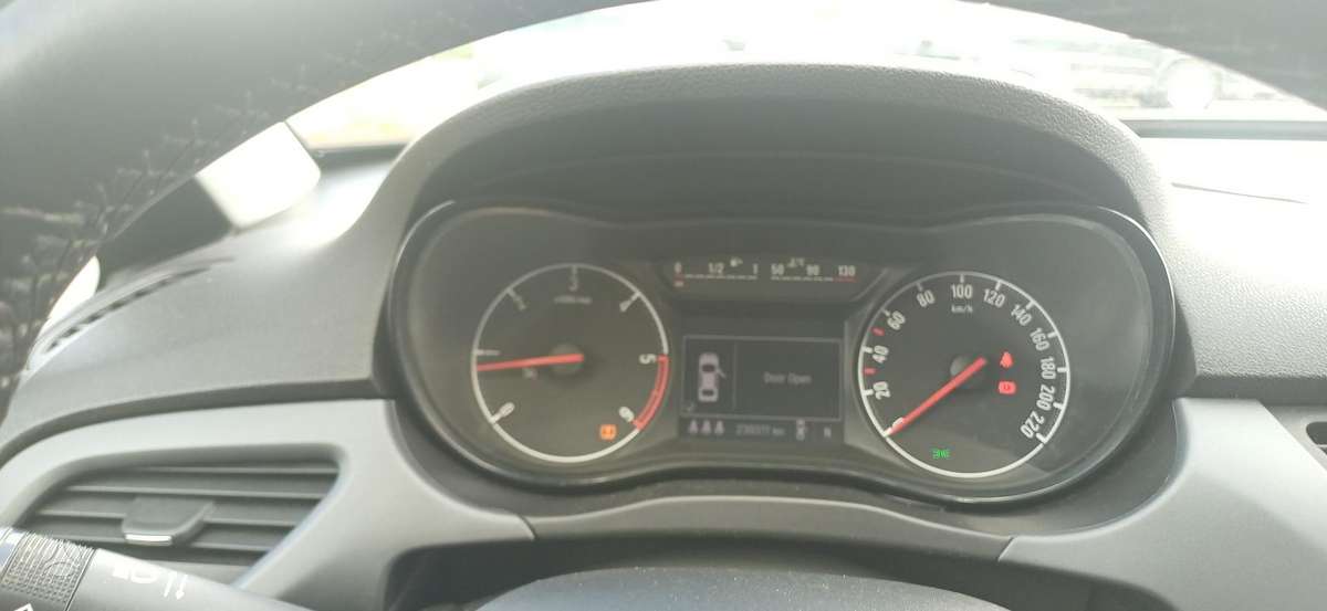Opel Corsa, 1.3 l., Хэтчбек