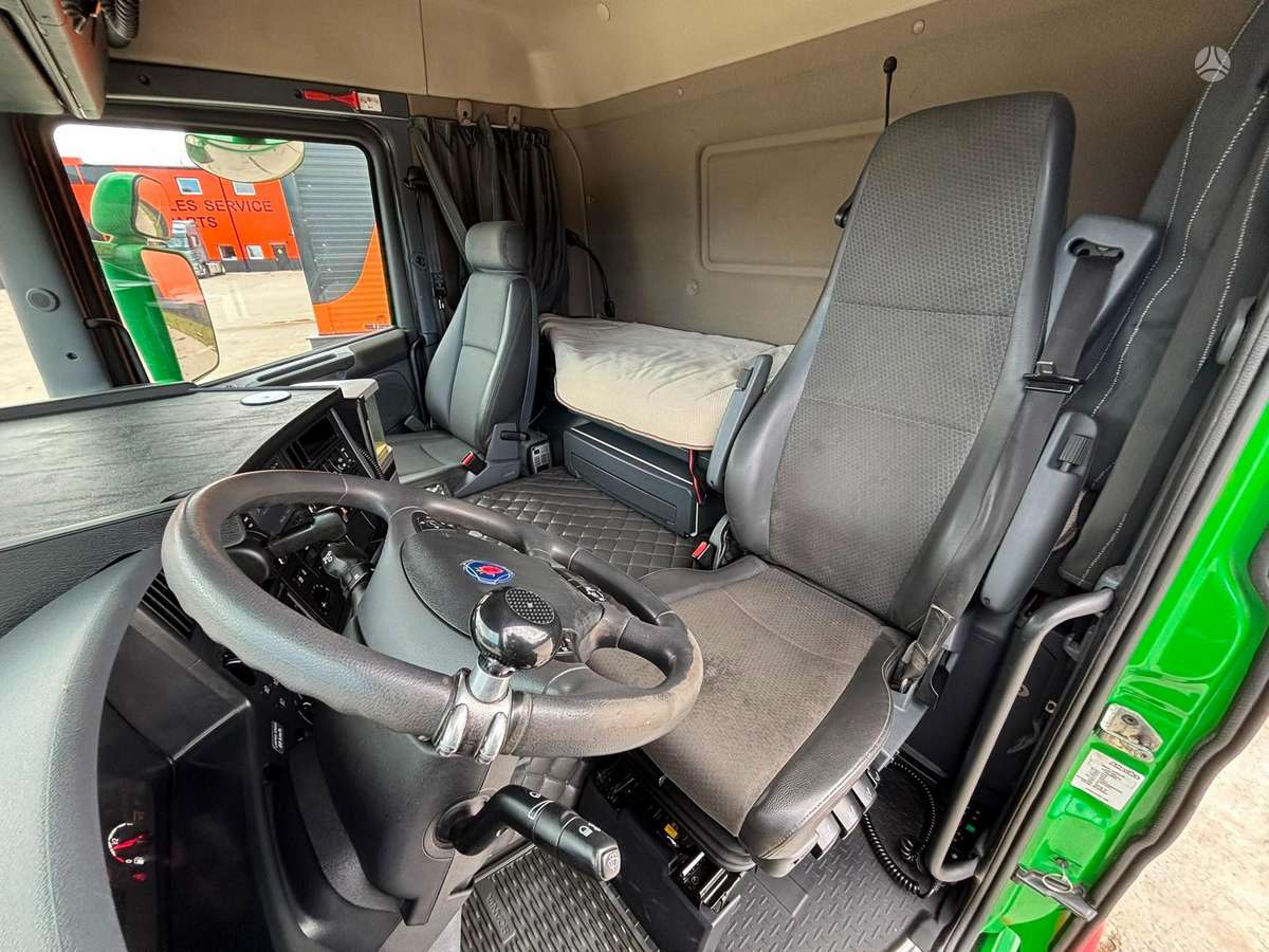 Scania G 450 6x2*4, с краном