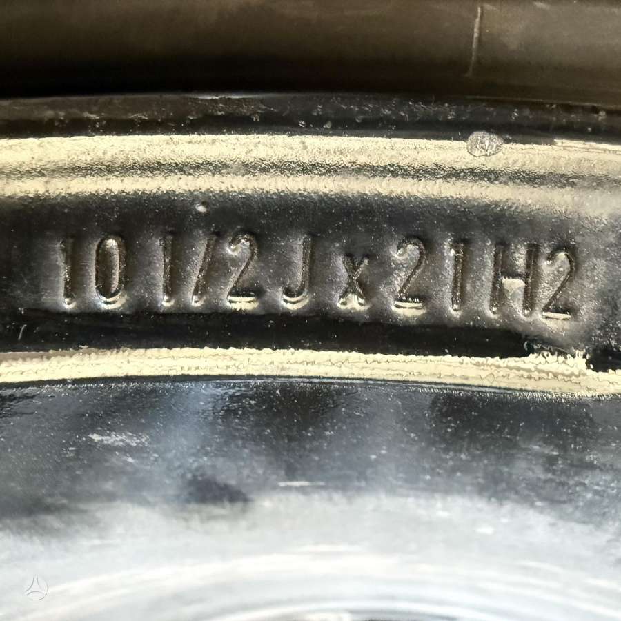TESLA Model Y, lengvojo lydinio, R21