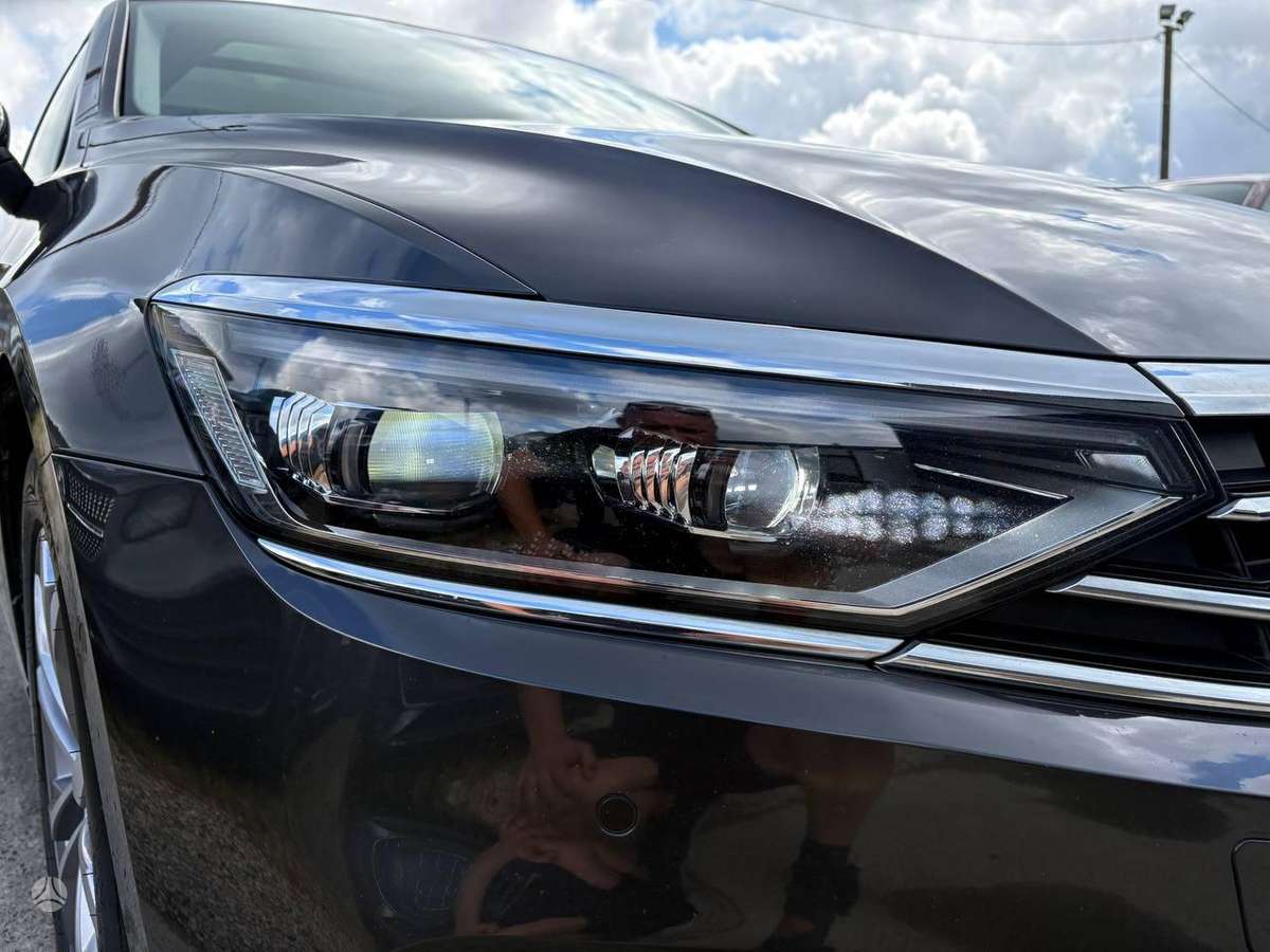 Volkswagen Passat, 2.0 l., Универсал