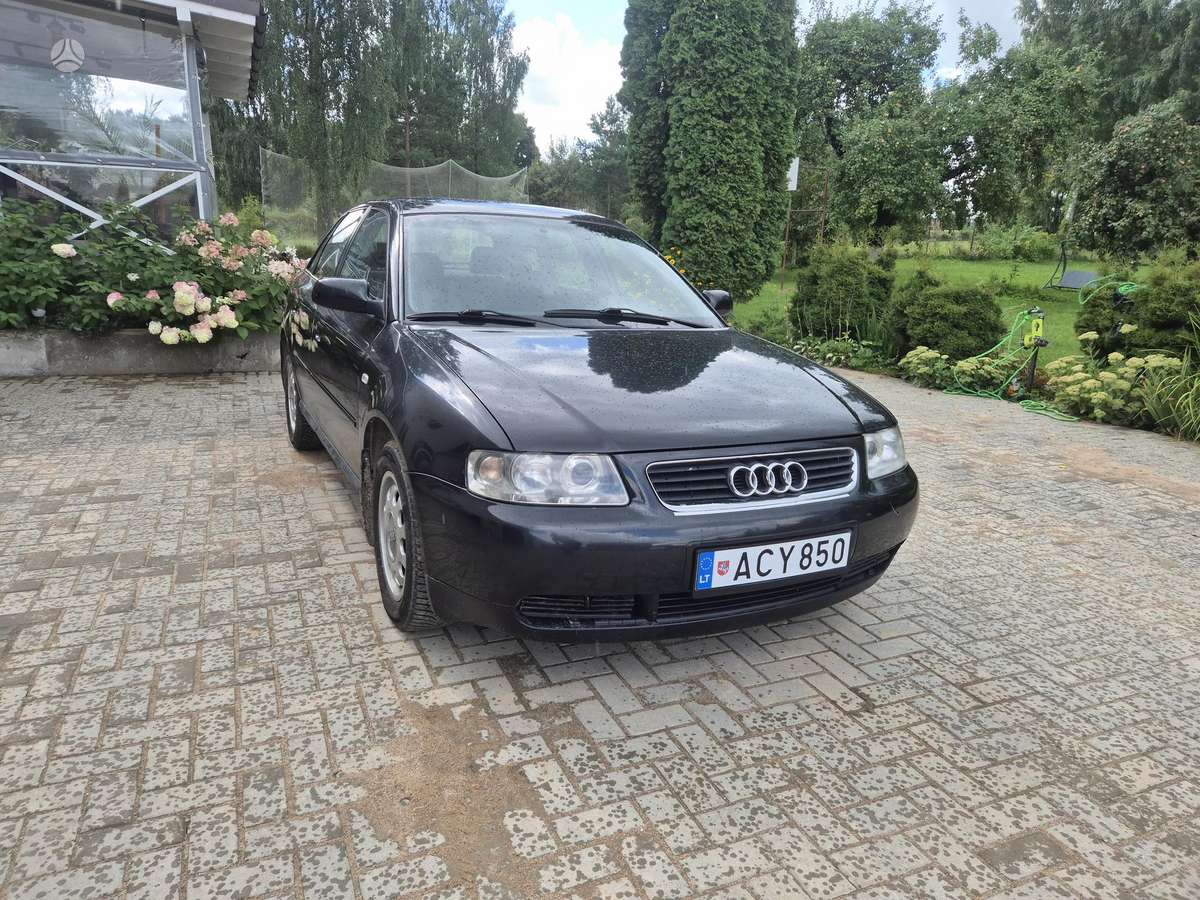 Audi A3, 1.6 l., Хэтчбек