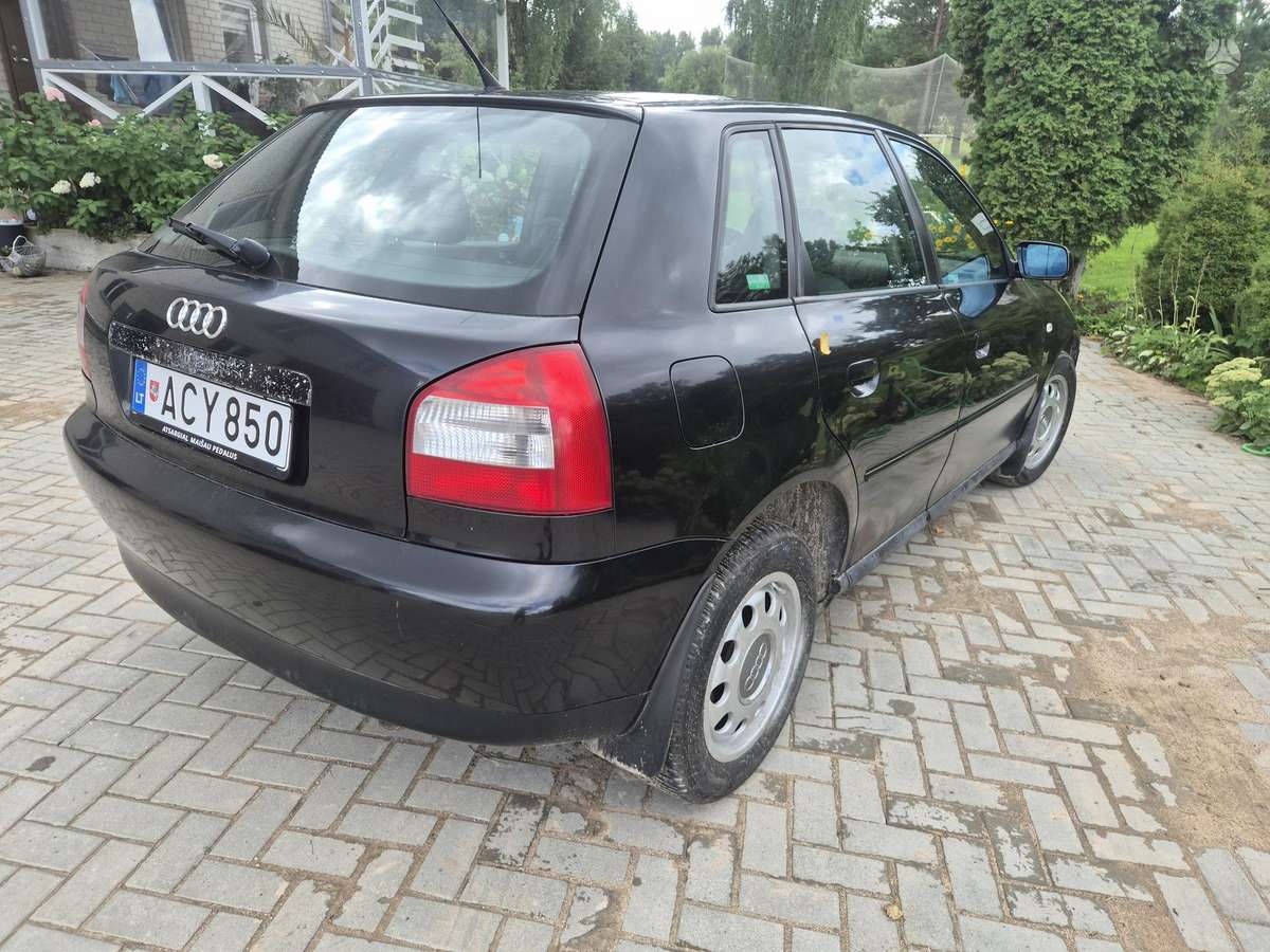 Audi A3, 1.6 l., Хэтчбек