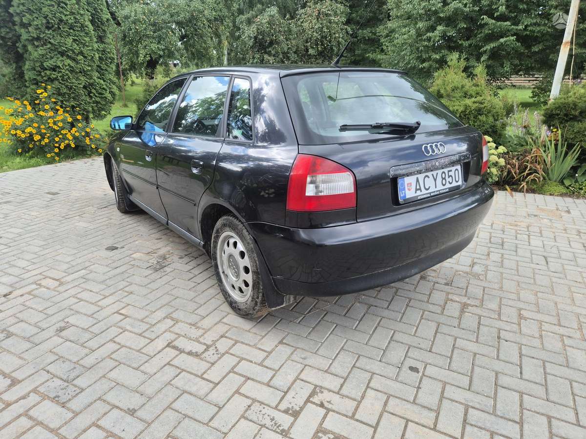 Audi A3, 1.6 l., hatchback