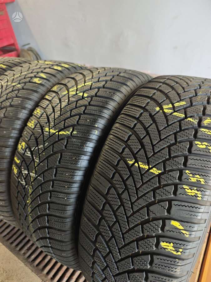 Bridgestone Blizzak LM 005, winter 215/55 R17