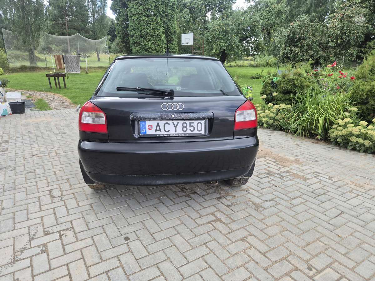 Audi A3, 1.6 l., Хэтчбек
