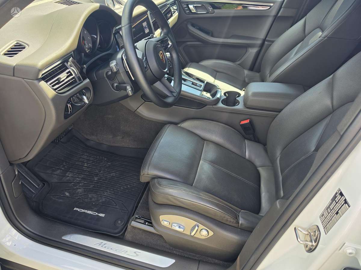 Porsche Macan - 4