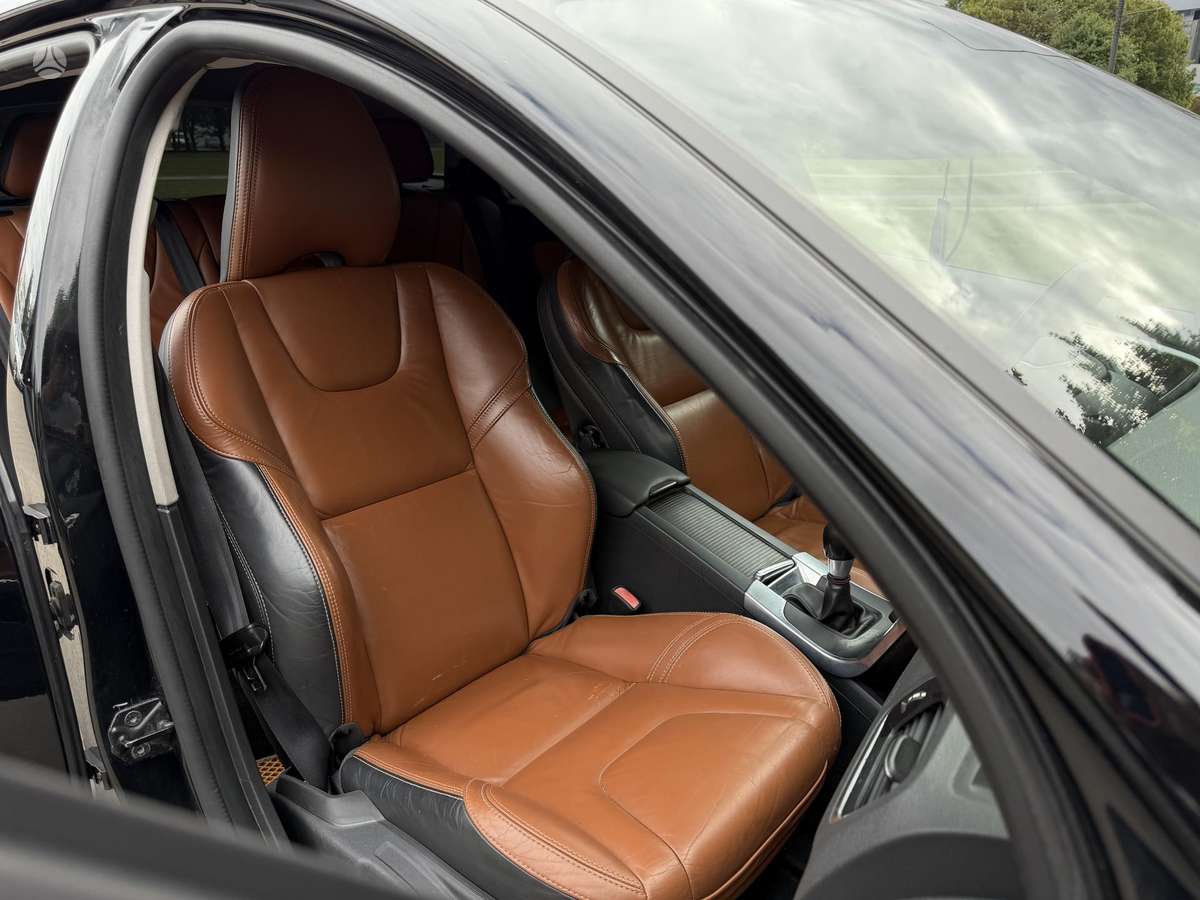Volvo V60, 1.6 l., wagon