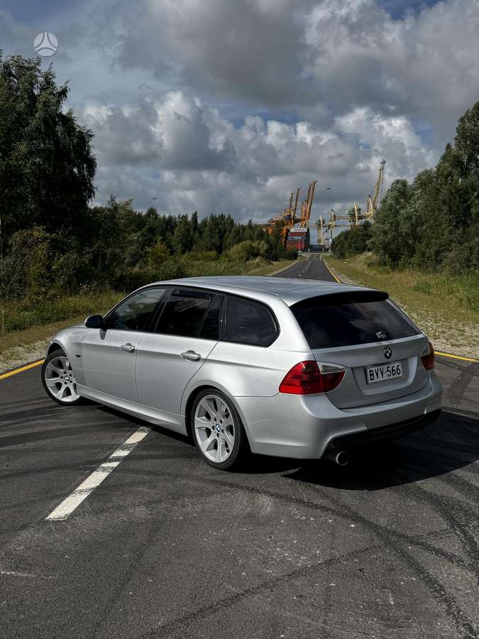 BMW 330, 3.0 l., Универсал
