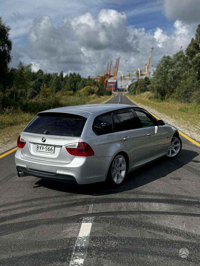 BMW 330, 3.0 l., Универсал