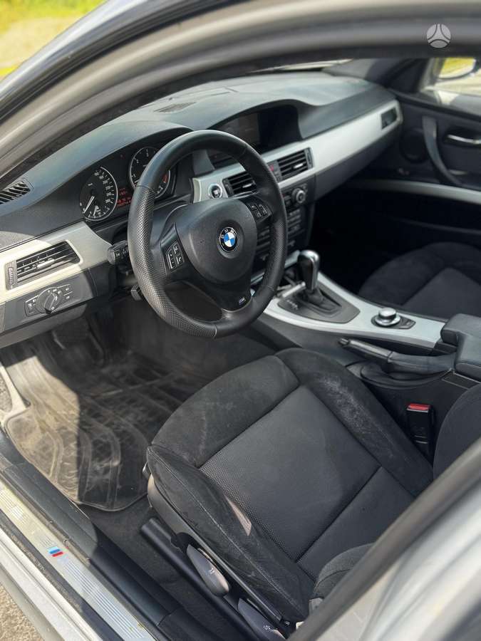 BMW 330, 3.0 l., wagon