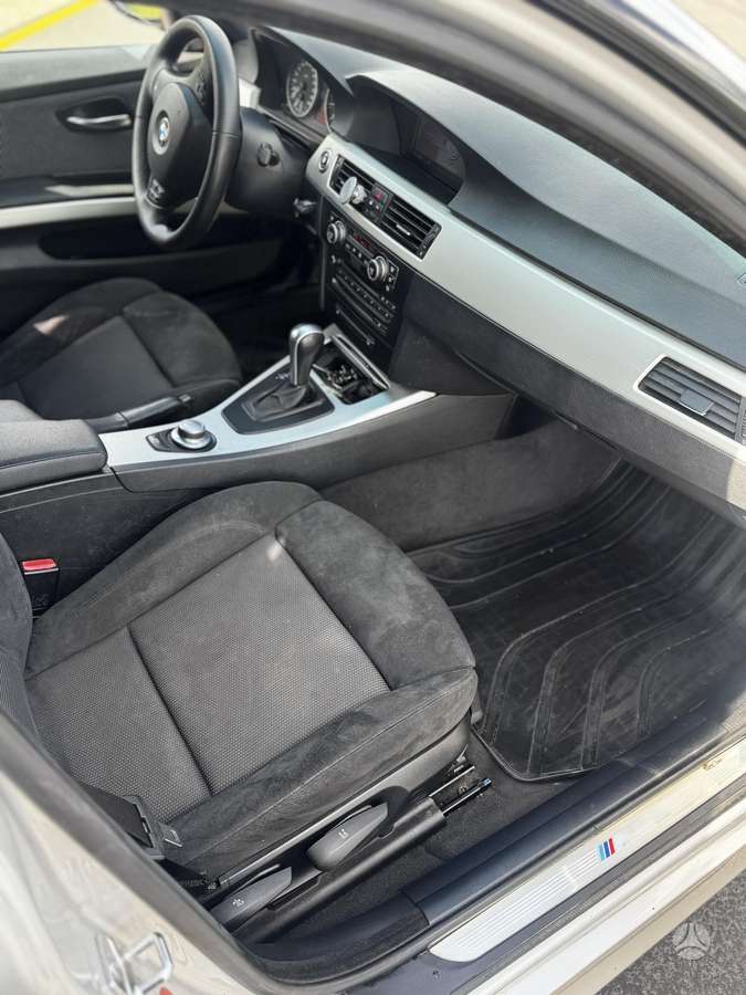 BMW 330, 3.0 l., Универсал