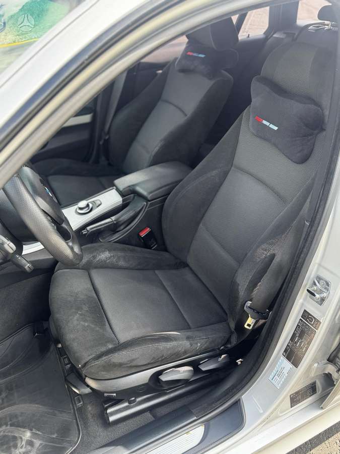 BMW 330, 3.0 l., wagon