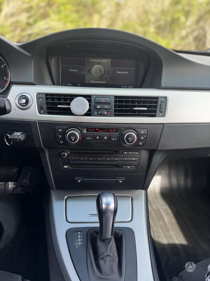 BMW 330, 3.0 l., wagon