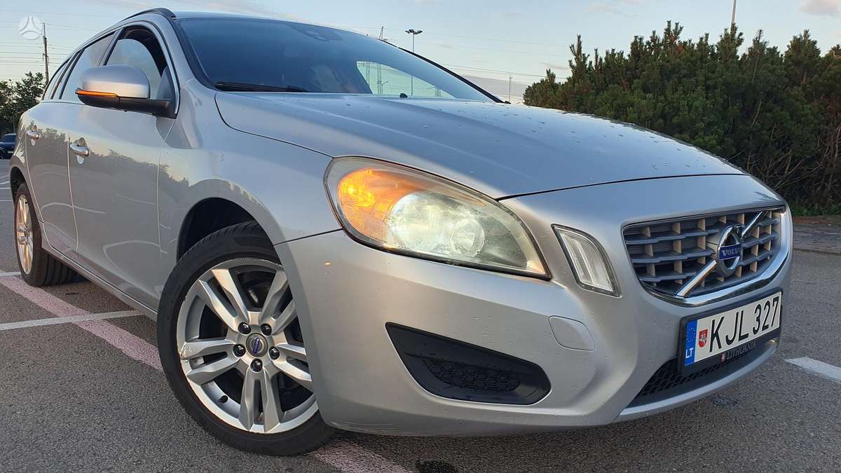 Volvo V60 - 1