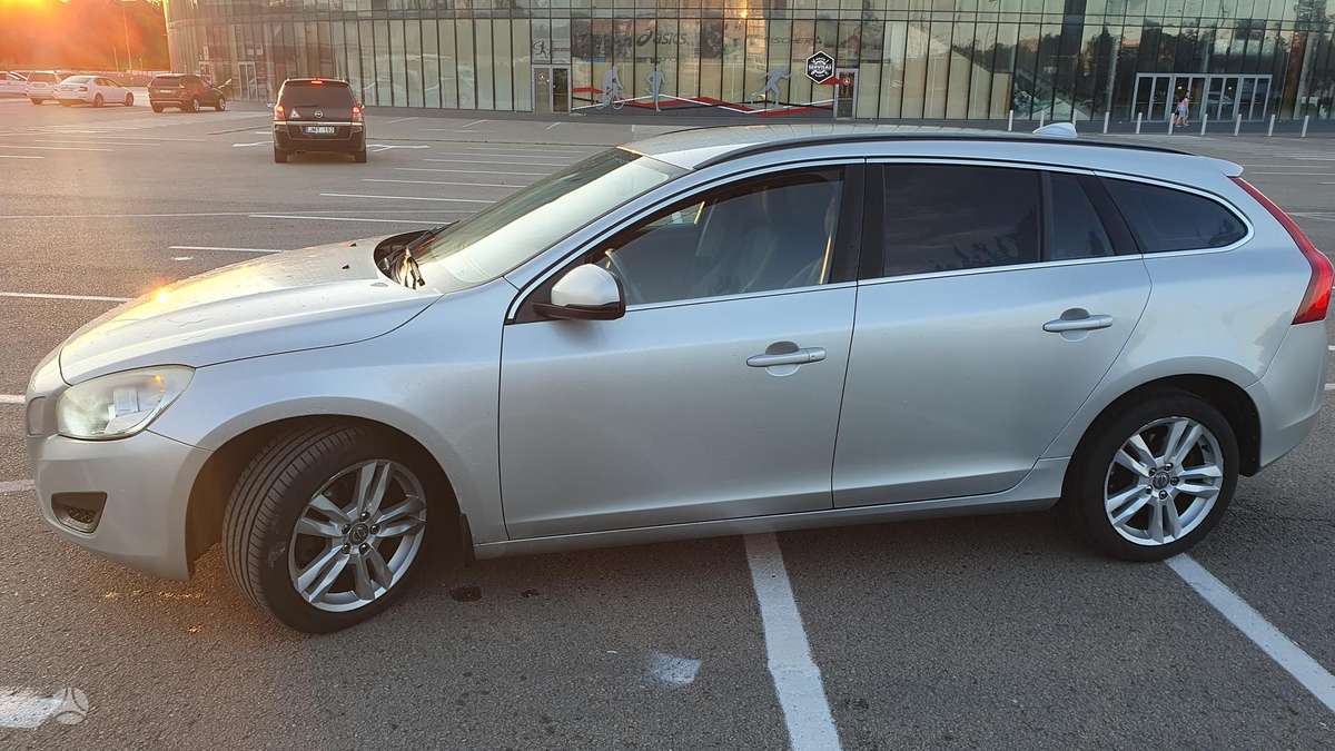 Volvo V60 - 2