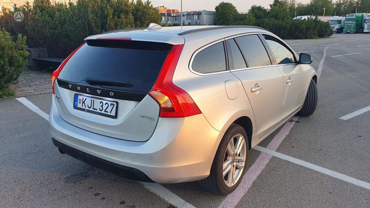 Volvo V60 - 8