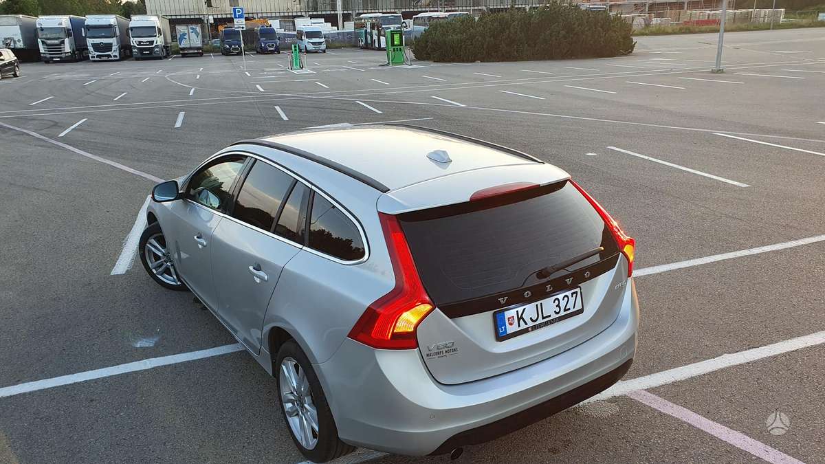 Volvo V60 - 10